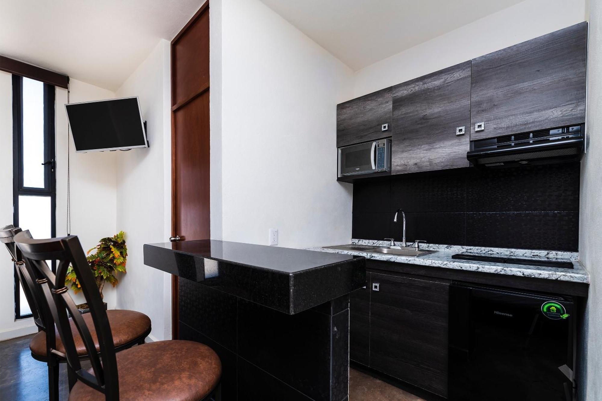 Capital O Hotel Joyma Suites, San Luis سان لويس بوتوسي المظهر الخارجي الصورة